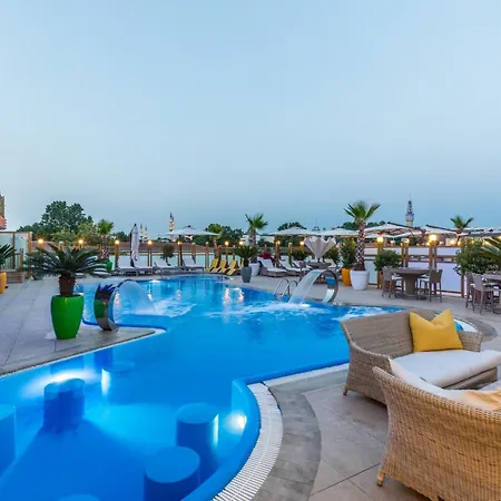 Hotell Wyndham Old 5*